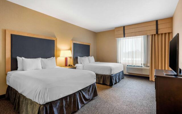 Cambria Hotel Akron - Canton Airport