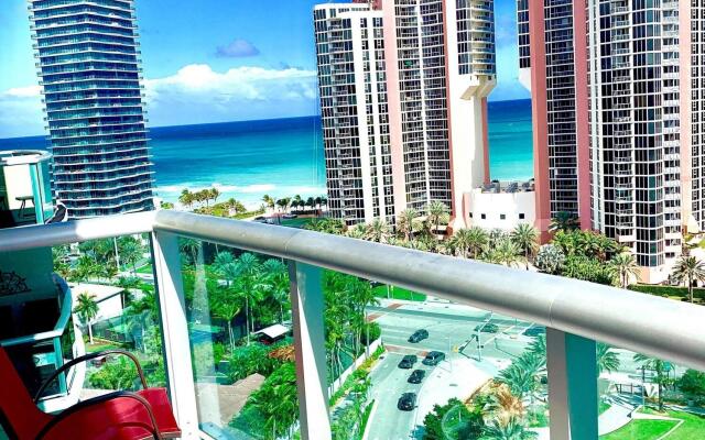 Sunny Miami Vacation