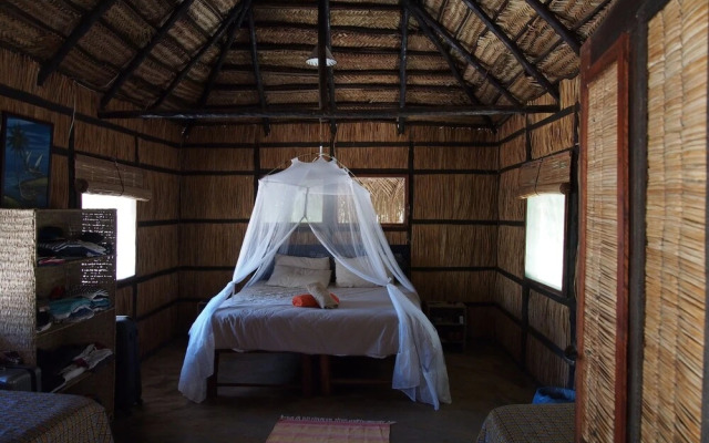 Mango Beach Lodge