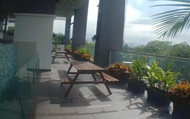 VUE RESIDENCES SERVICE SUITE -2 2rooms for 6 pax