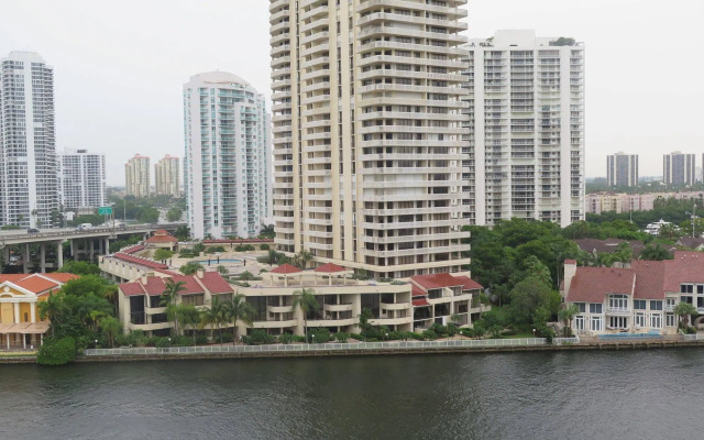 OceanView Sunny Isles Luxury Condos