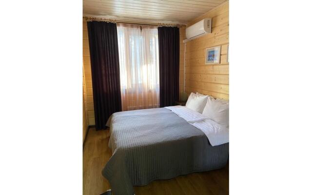 Valley Sunny, Sunny Valley 8 Building