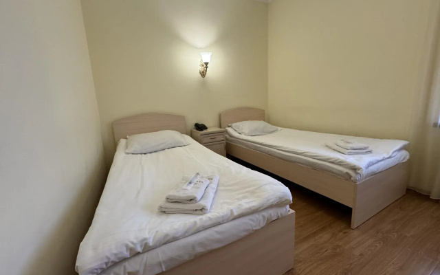 Aragats Hotel (Арагац)