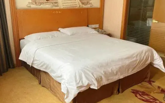 Vienna Hotel (Hong'an)