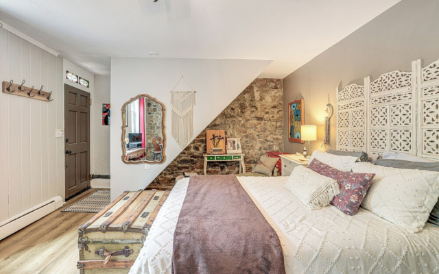 Charming Getaway < 1 Mi to Downtown Lambertville!