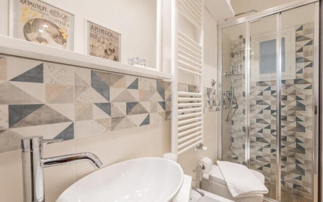 Santa Croce Place by Mmega