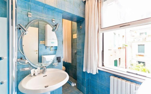 Venice Castello Elegant Apartment