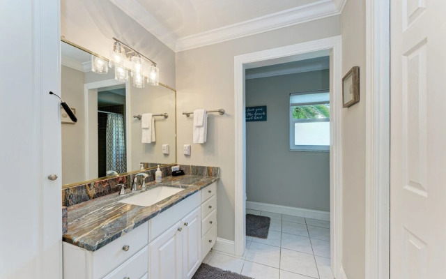 Dolphin Bay 3 Bedroom Home by RedAwning