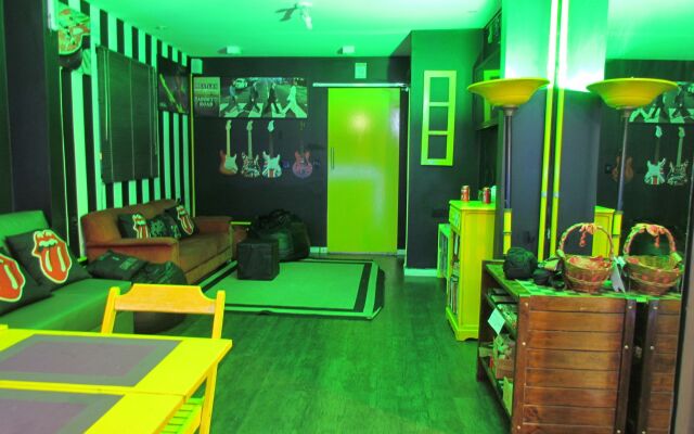 Vila Rock Hostel