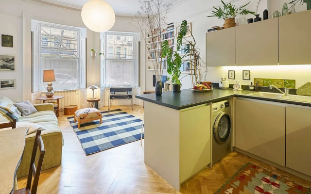 Host Stay Brunswick Place Flat