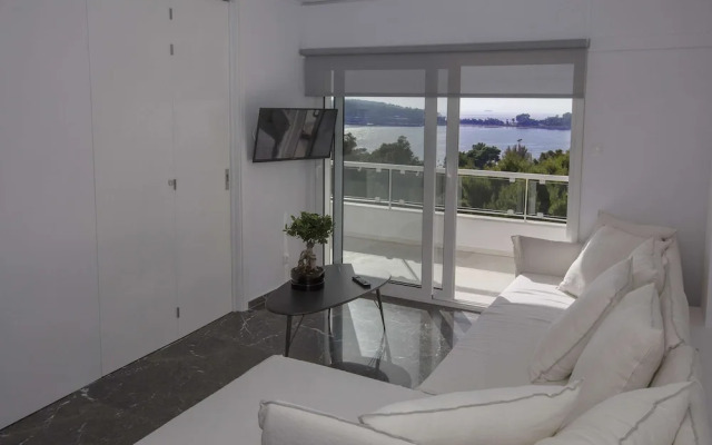 Luxury penthouse with stunning riviera view by GHH