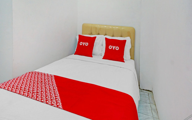 OYO 90793 Btc Guest House Syariah