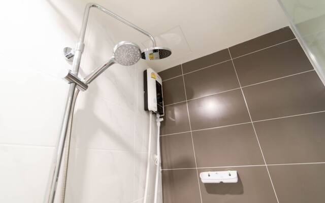 Apartment BTS On Nut, Convenience Store Nearby (bkmono8)