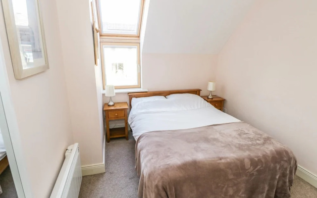 Sea Breeze Holiday Home