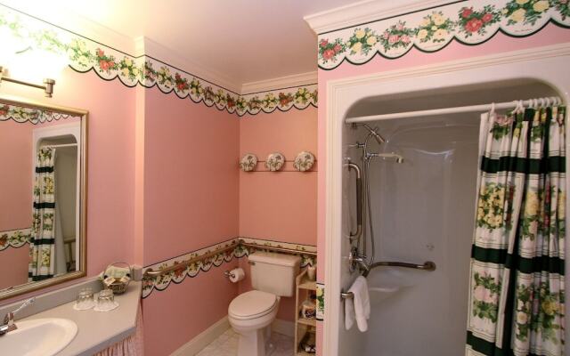 Whalewalk Inn and Spa