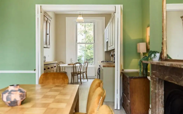The Earl's Court Hideout - Lovely 4bdr House With Garden