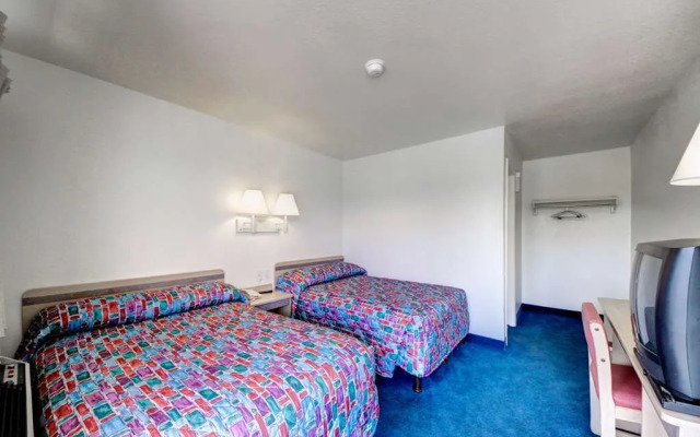 6 Tulsa West Motel