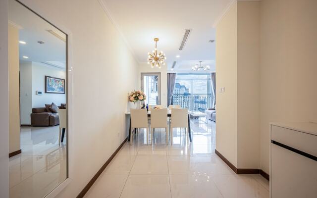 Landmark Condotel Art By KaySuite