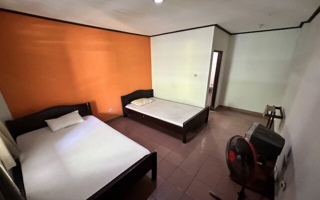 Hotel Warta Sari
