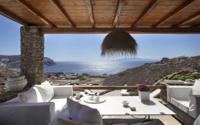 Villa Aerie - Sweeping Sea Views, Eclectic Style by Villarentalsgr