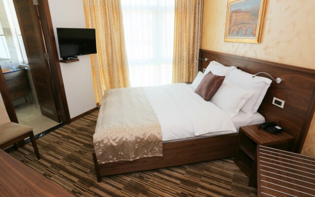 Hotel Bistrik City Center