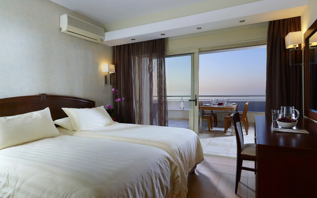 Macaris Suites and SPA