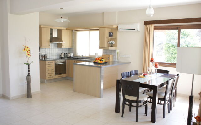 Vineland Holiday Villas