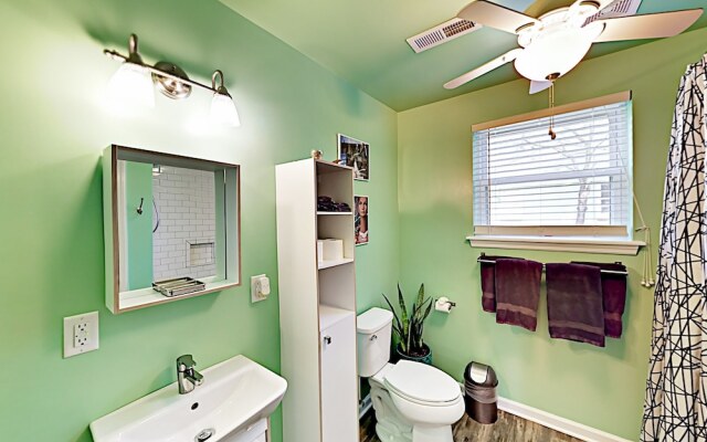 1734 Charleston (1655-161089) - 2 Br Home