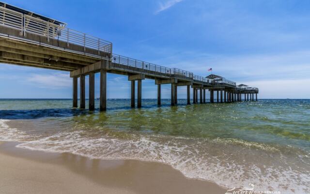 Four Seasons by Luxury Gulf Rentals