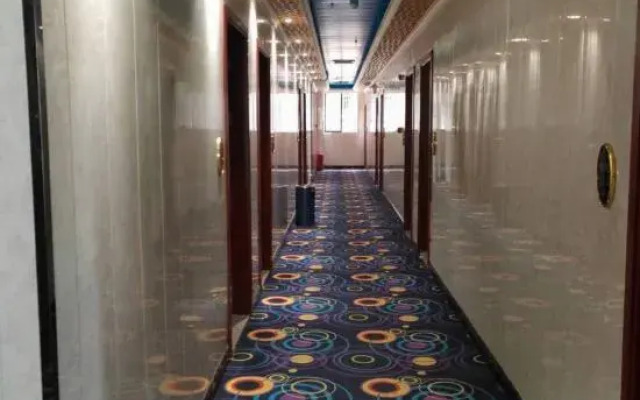 Foshan Xingjia Hotel (Gaoming Avenue)