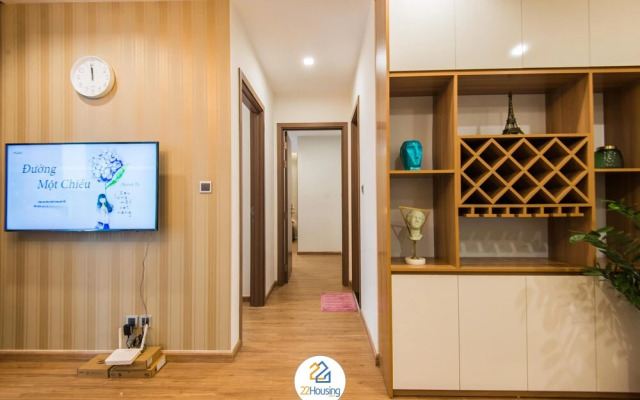 Luxury Apartment at VinHomes Metropolis