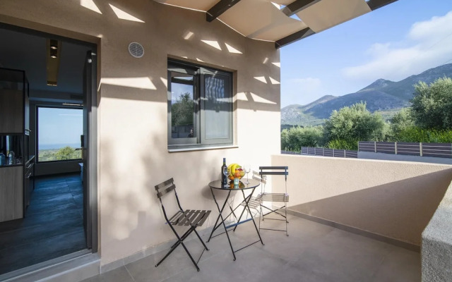 Serenity Suites Sea View 2