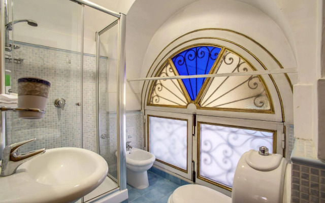 Navona Gallery Suites