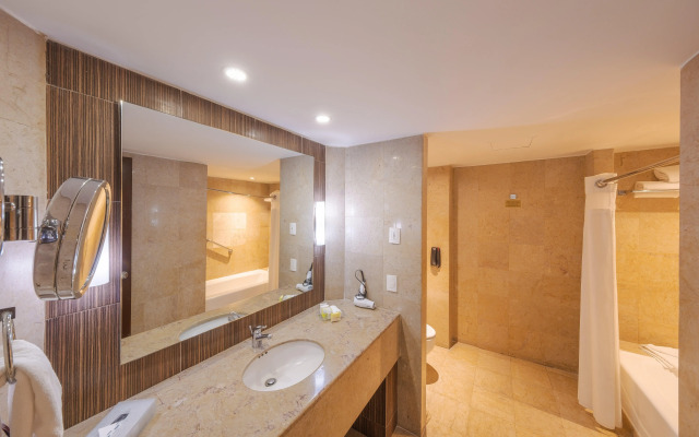 Holiday Inn Select - Guadalajara by IHG