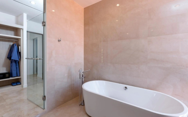 X10 Seaview Suites Panwa Beach