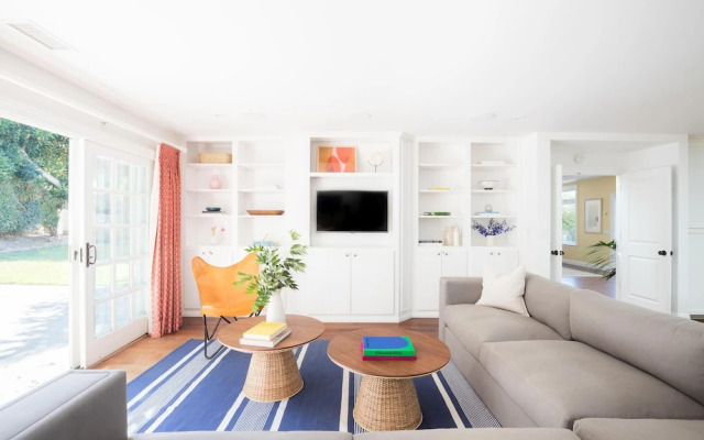Romero by AvantStay | Villa Close to the Beach w/ Pool & Spa | Sleeps 17!