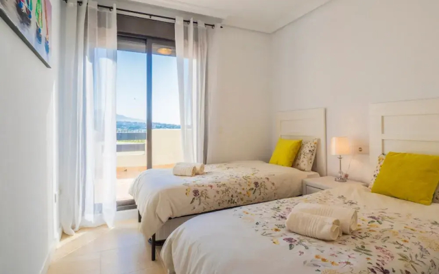 Sunset Golf Apartments