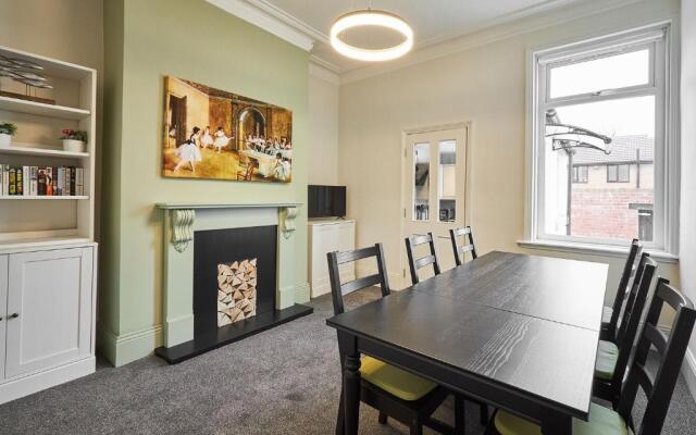 Host Stay 21 in Sunderland