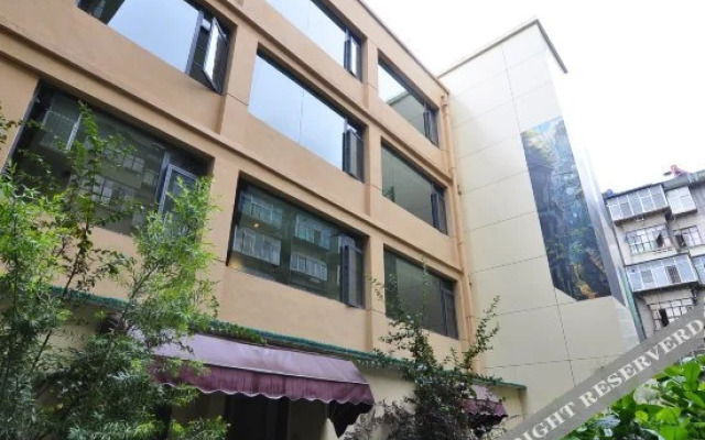 Sancun Bi'an Hostel