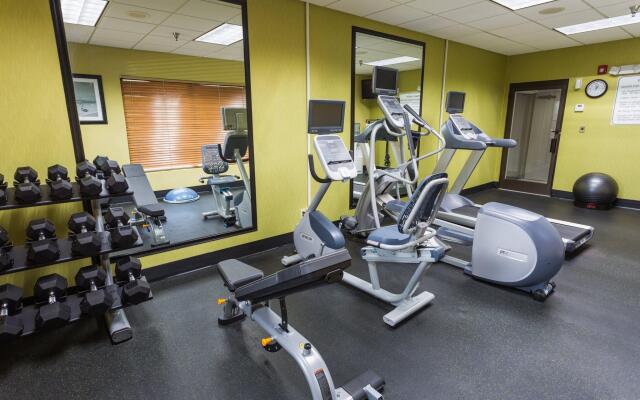 Holiday Inn Express Hotel & Suites Wilmington-University Ctr by IHG