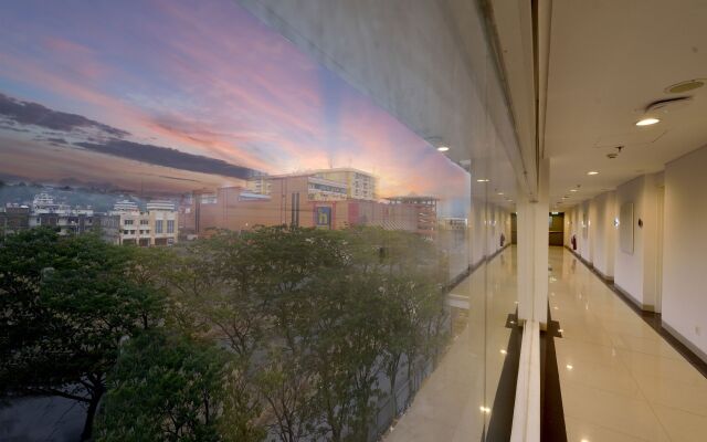 Whiz Prime Hotel Megamas Manado