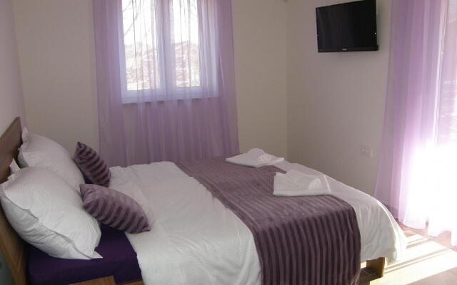 Smojver - Two Bedroom No.3