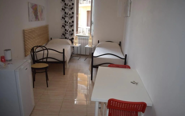 Mia Lodge B&B Hostel