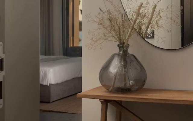 La Vista Suites