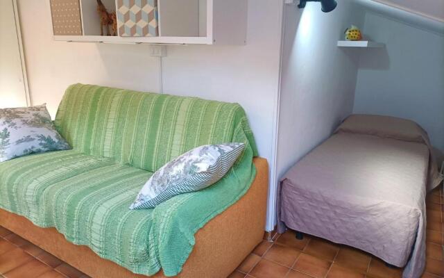 Mansard apart Alba - Sea 5 Terre-trekking-excursions-relax