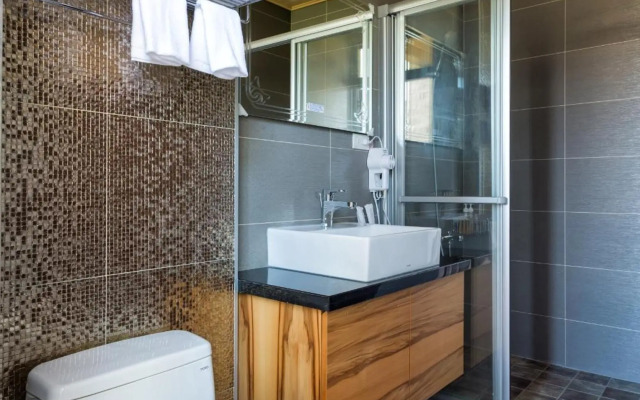Iris Guest House