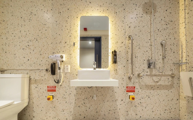 Ibis Styles Fortaleza Giga Mall