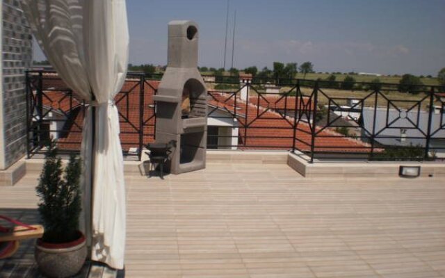 Alexander Hotel