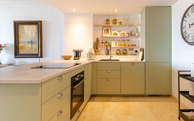 7508 - Wonderful apartment with great views