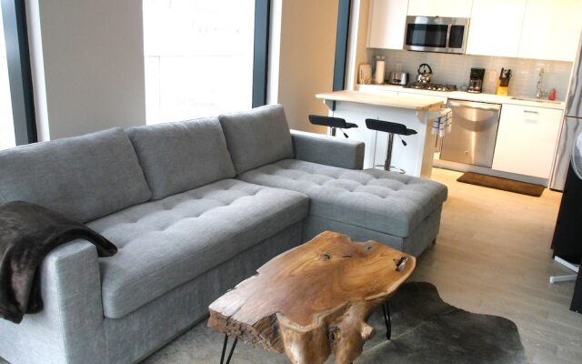 Amazing 1BR Unit in Popular